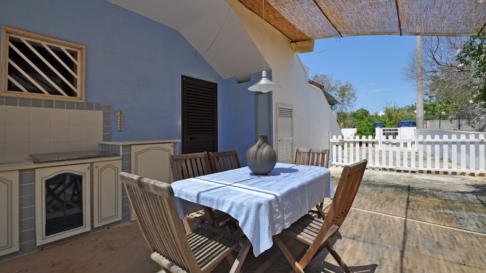 Villetta Certosina 1 - Villa Just a few Meters From the sea