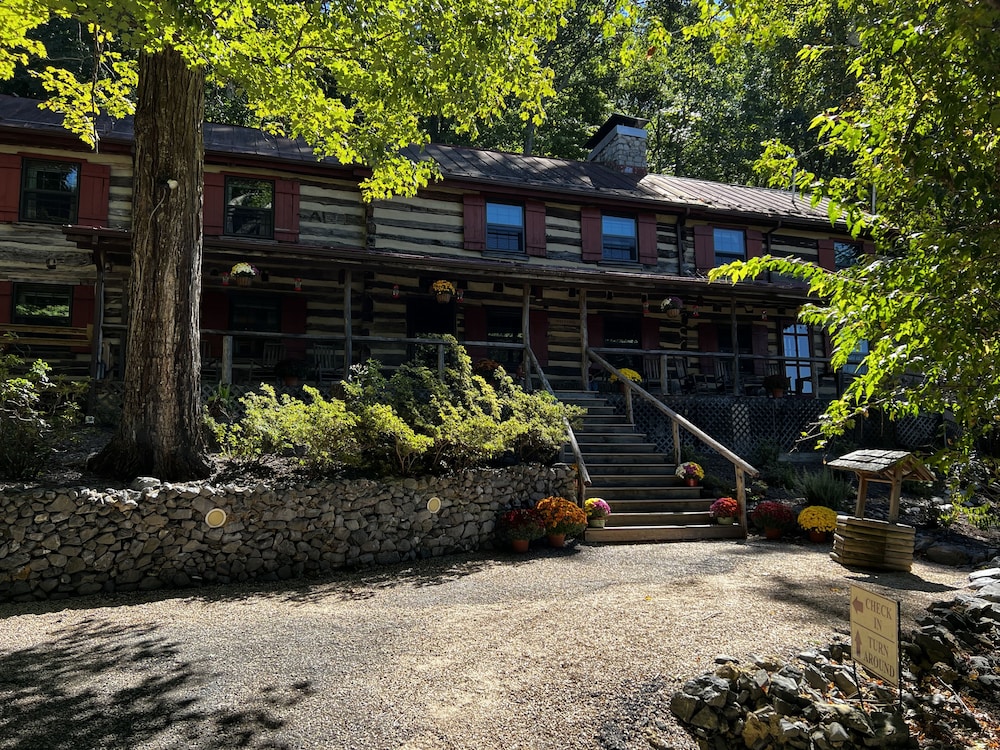 Sugar Tree Inn