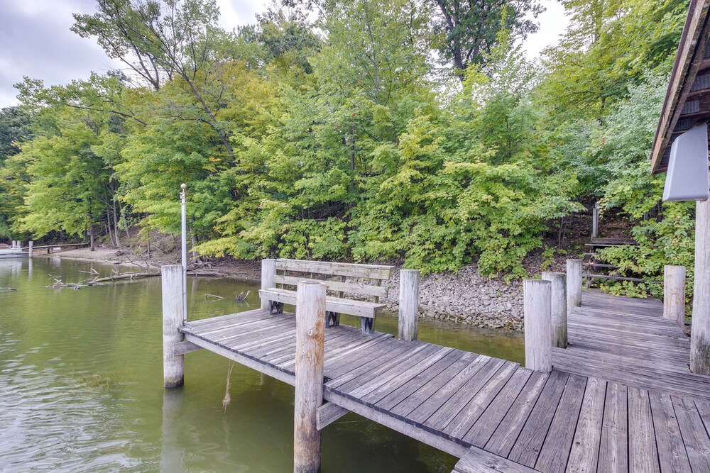 Riverfront Appleton Home With Pool & Boat Dock!