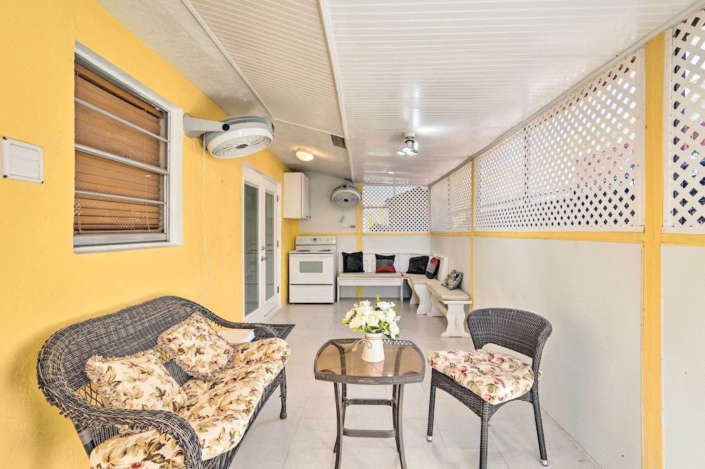 Hotel West Palm Beach Apartment 3 Mi to Shore! - Image 1