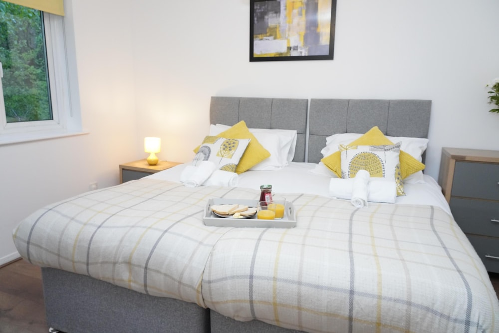 4guests-parking-2br-familyfriendly