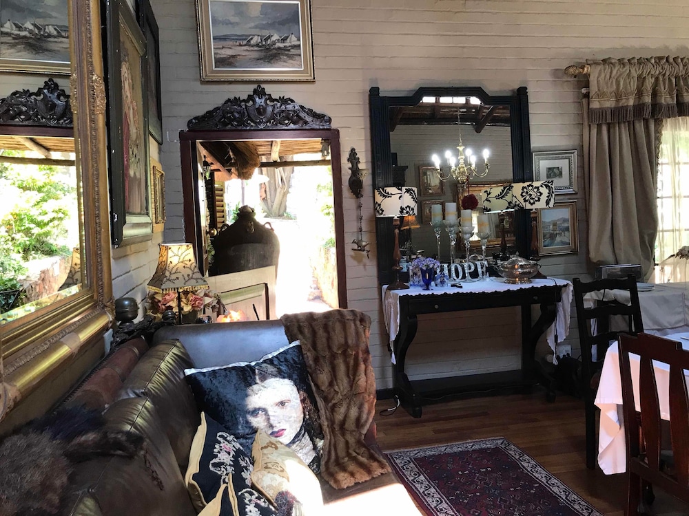 Waterhouse Guest Lodges 202 Lawley Street