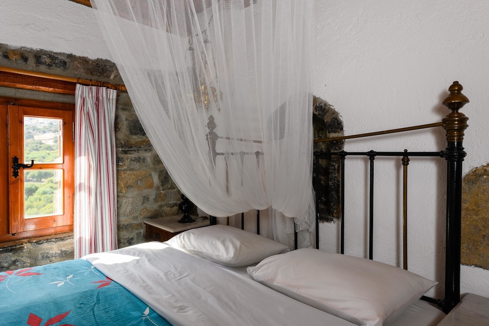 Traditional Homes of Crete photo 3