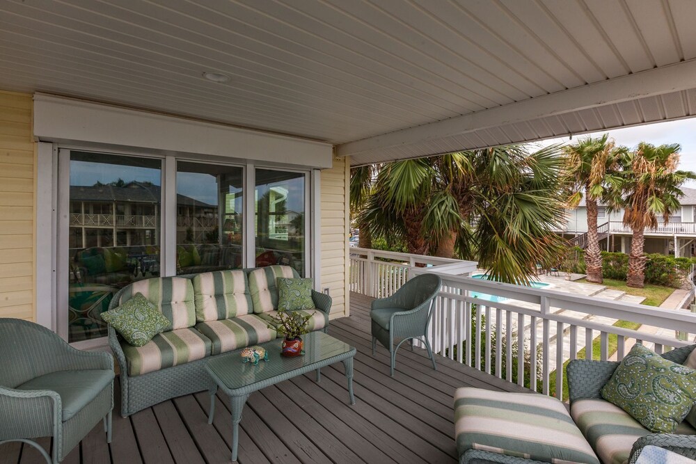 Luna Mar by Ryson Vacation Rentals