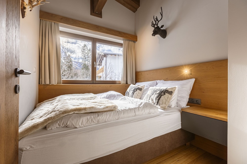 Inviting Chalet With Pool in Tyrol