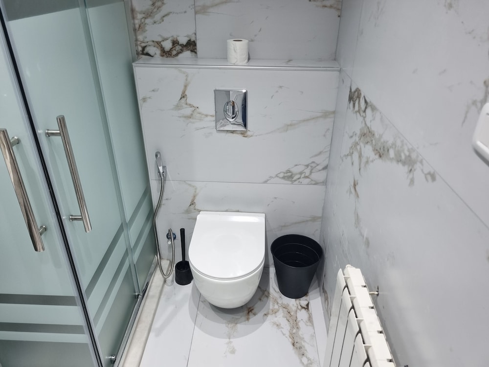 Charming Amman Apartment With Security and Modern Amenities