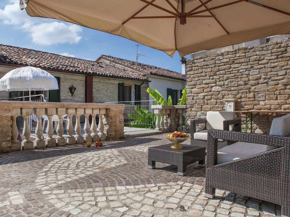 Heart of Emilia-romagna Apartment photo 5