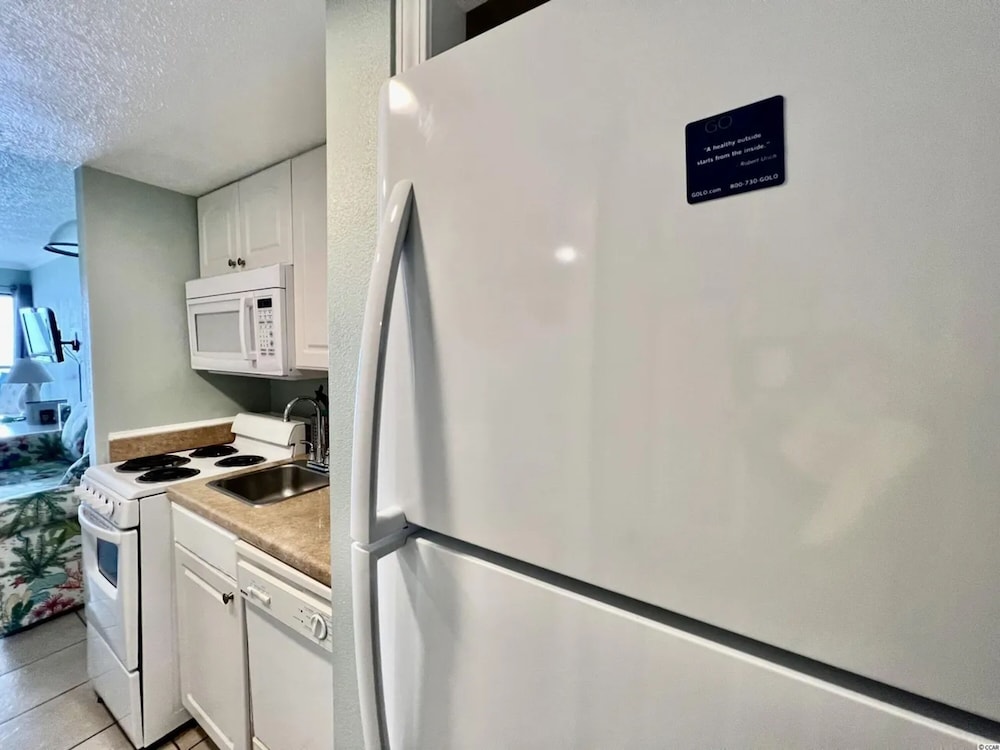 Oceanfront Resort 1BR w Beach View