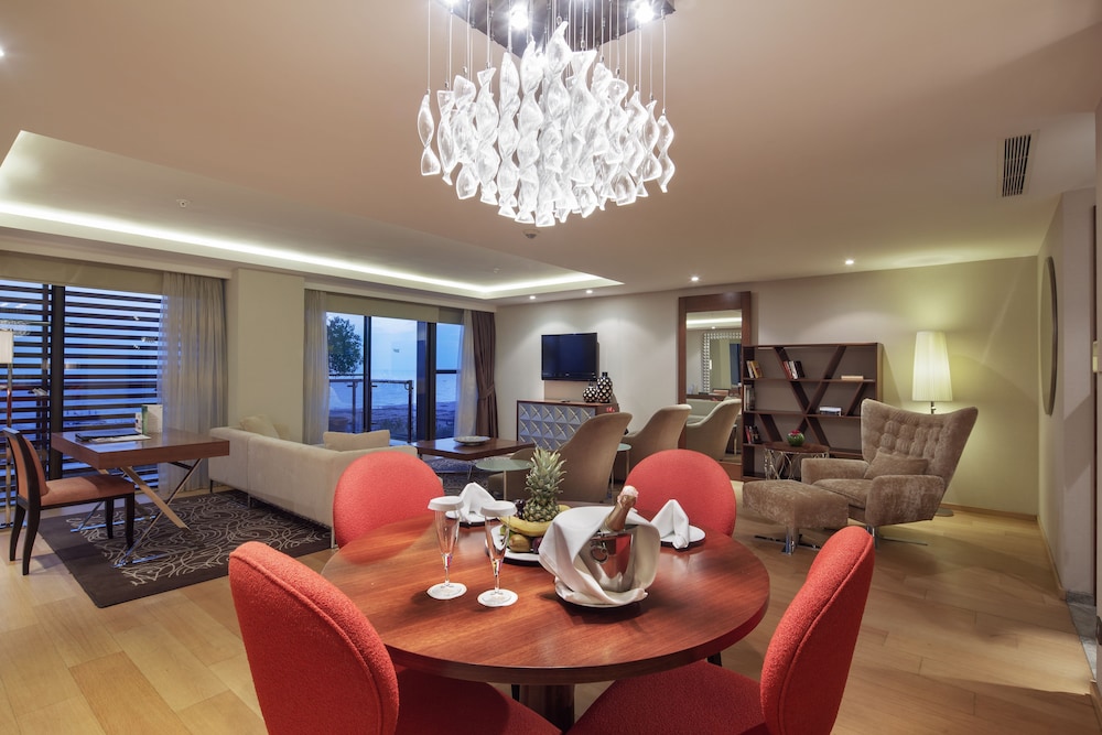Tui Blue Side- All Inclusive