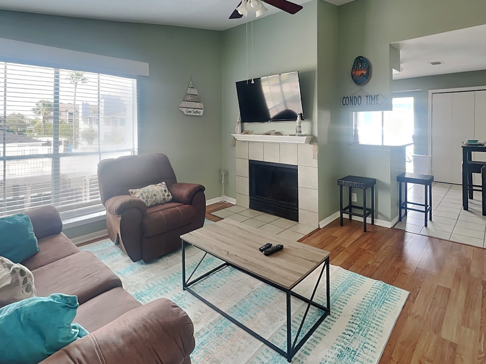 Sea Turtle by Ryson Vacation Rentals