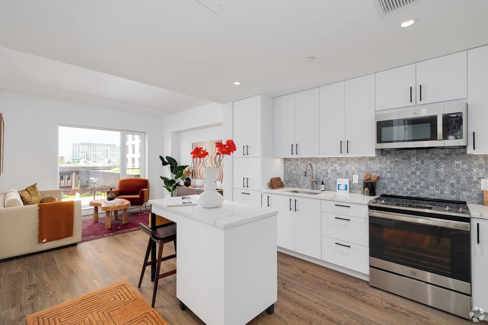 Luxury Apartments by Hyatus at Central Philly