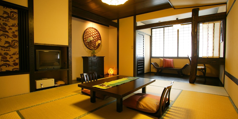 Photo 12
