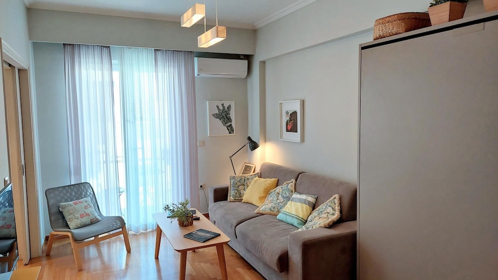 Stylish Apartment in Acropolis
