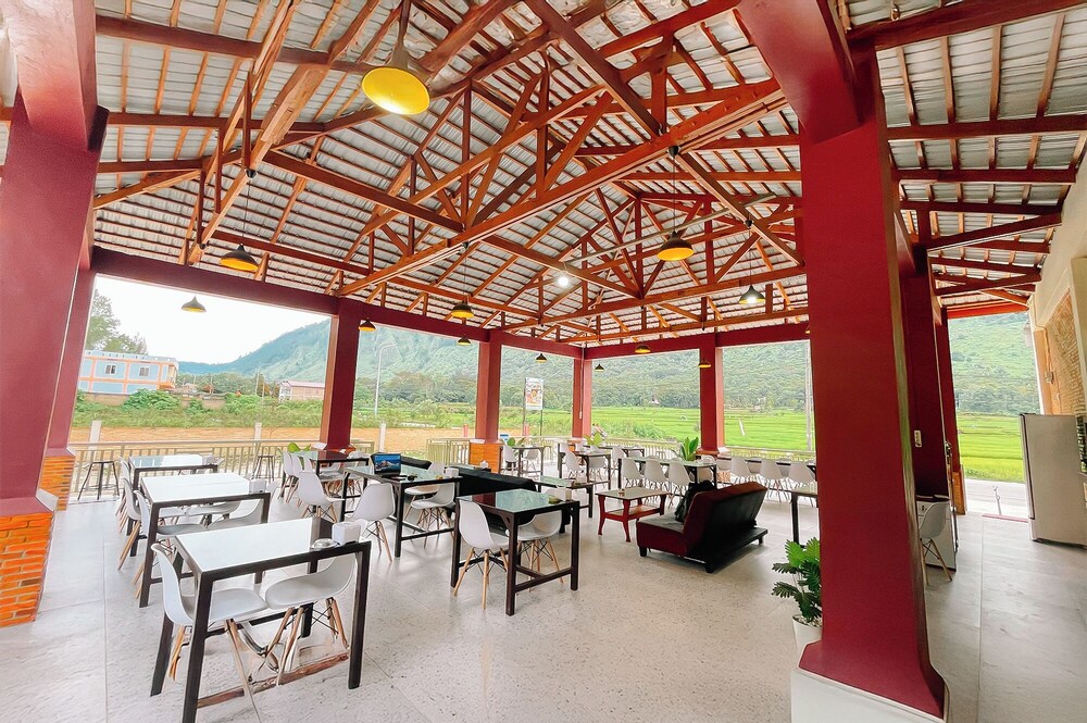 Simangande View & Resto By Helocus