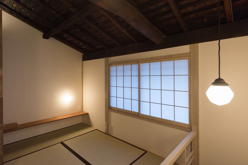 'Kakishibu-an' Machiya Holiday House
