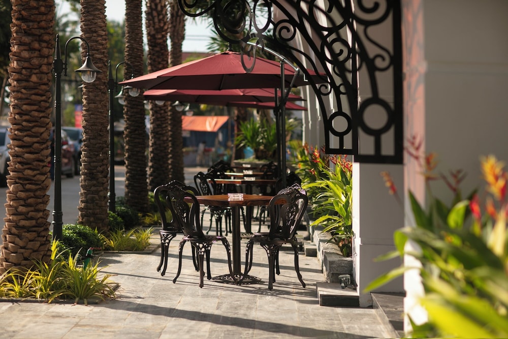 Grand Sunrise Palace Hoi An- A Luxury Indochine Hotel & Spa 25