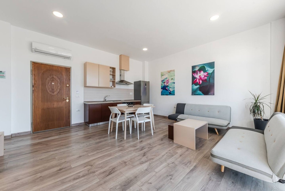 1-bedroom Retreat at Gjiri i Lalzit - Zambaku