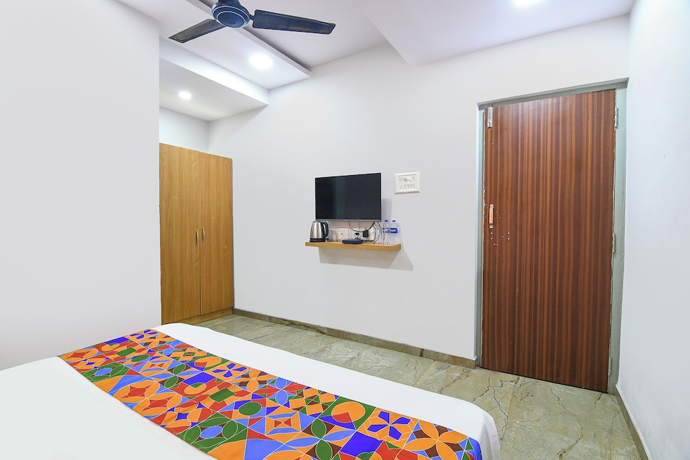 Fabhotel Westin Regency