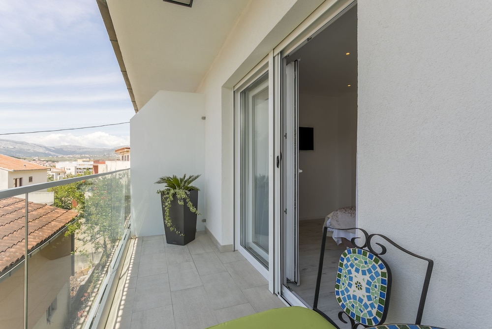 Pansion Casa view 2