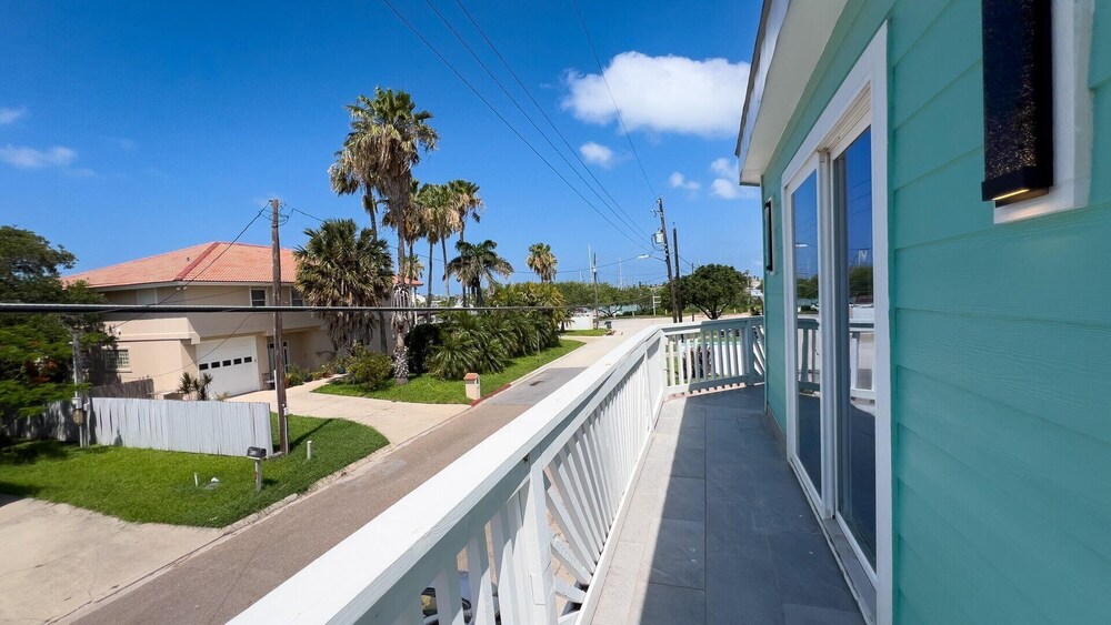 Blizzard's Lighthouse 4 Bedroom Home