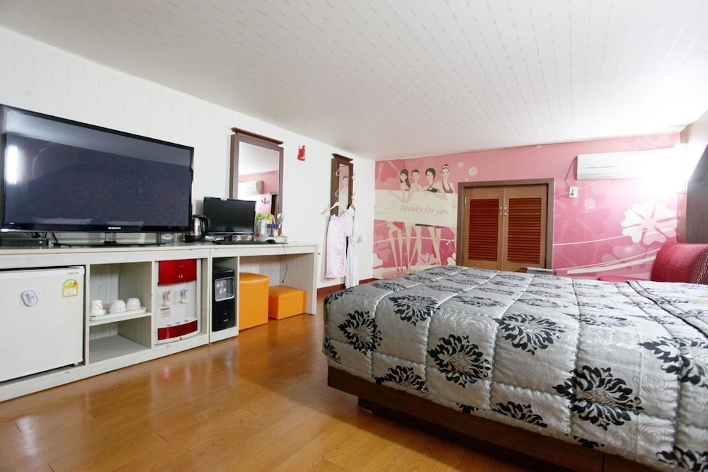 Photo 47