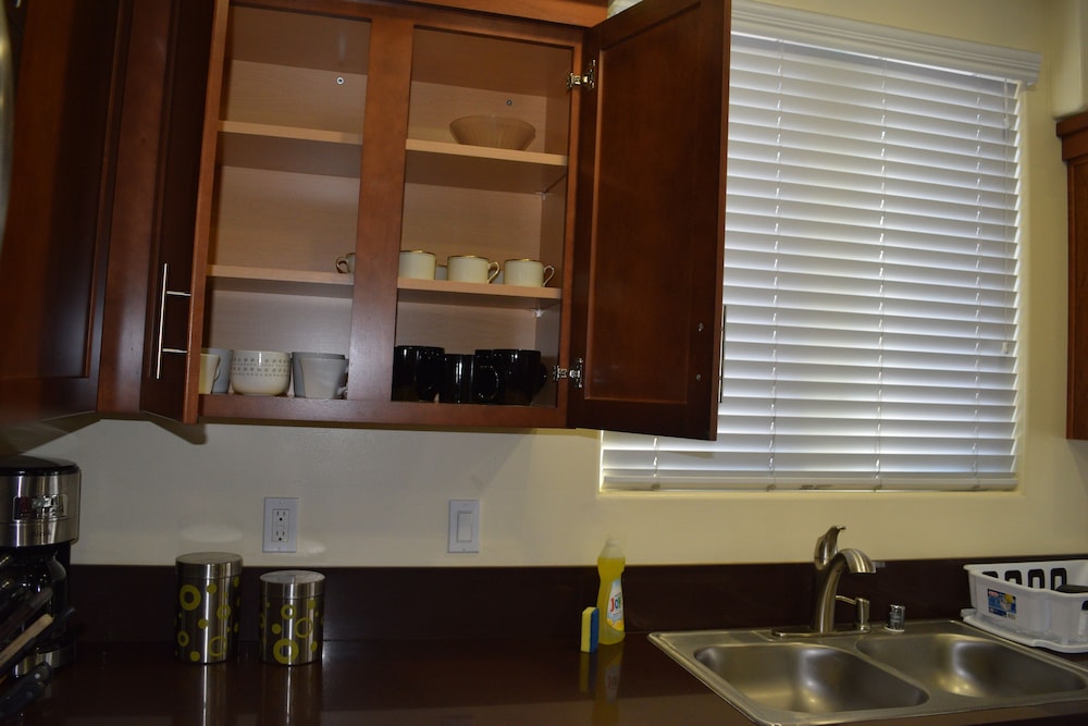 2 Bed 2 Bath in Studio City