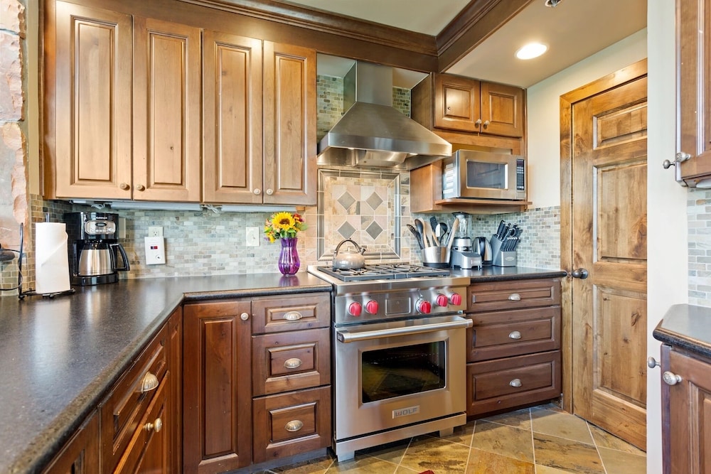 Stag Lodge at Deer Valley Resort - Three Bedroom Residence with Spa #13 3 Condo