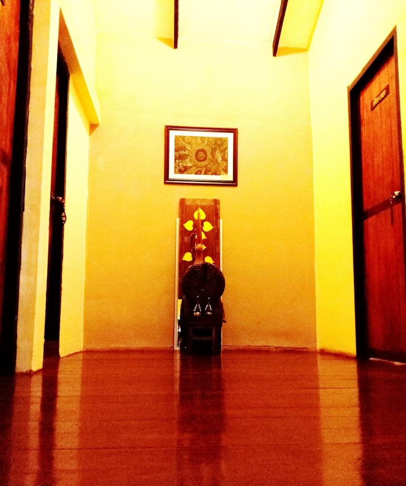 Sofa Gallery Hotel