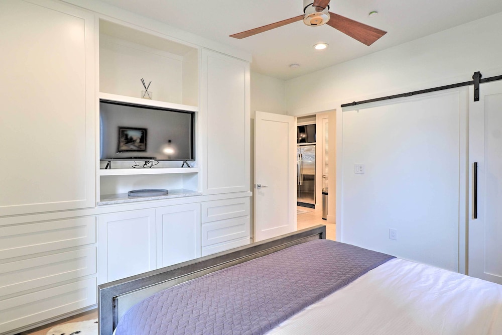 Lake LBJ Condo w/ Balcony Shared Boat Docks - Property Image 24