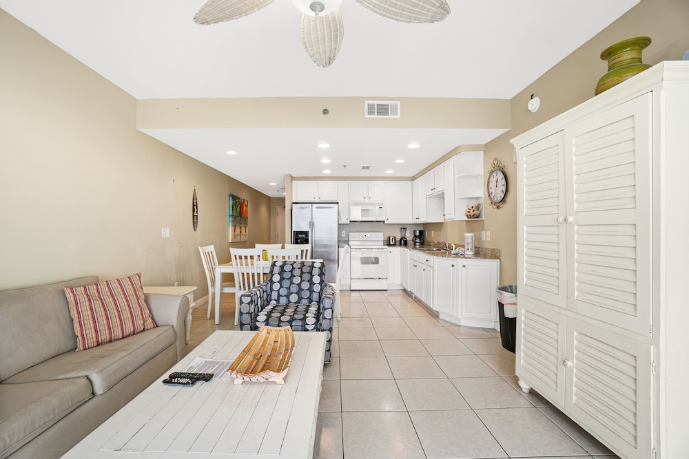 Splash Beach Resort by Panhandle Getaways