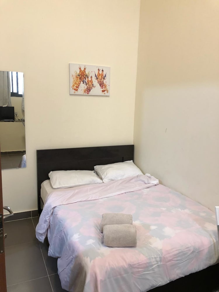 NHE Rothschild Allenby Apartments view 3