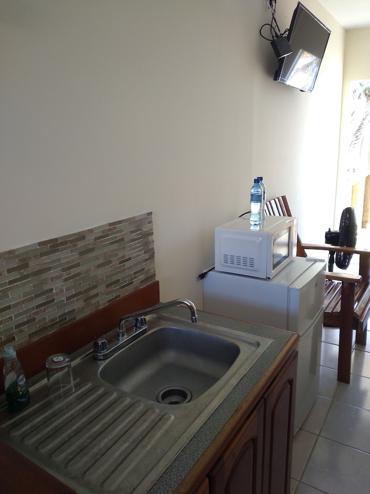 Belize Vacations - Pal's on the Beach - A Gold Standard Hotel - Property Image 16