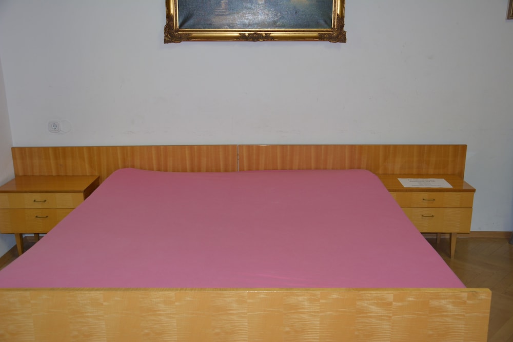 Hans-Sachs-Gasse 10