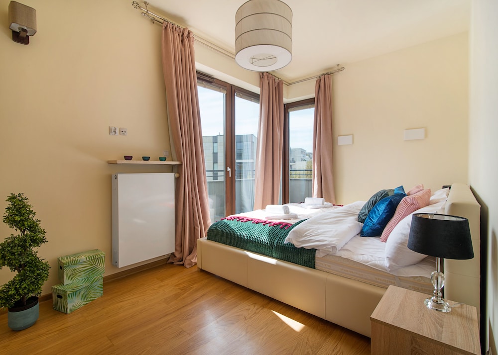 P&O Apartments Wilanow 7 view 4