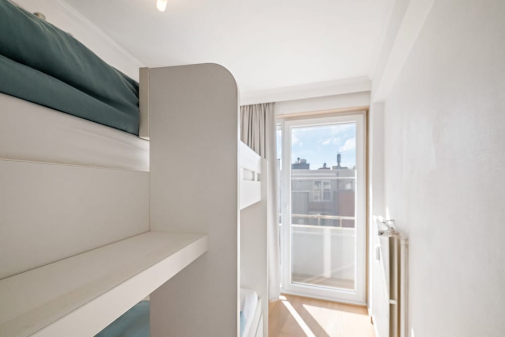 Flat by the Seaside With Stunning Ocean Views