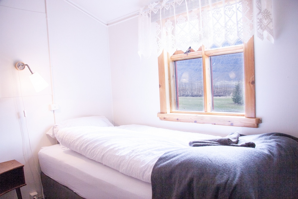 Fossardalur Guesthouse - Hostel