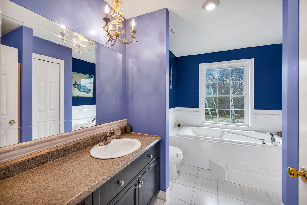 Serene 7br Haven By The Lake 7 Bedroom Home