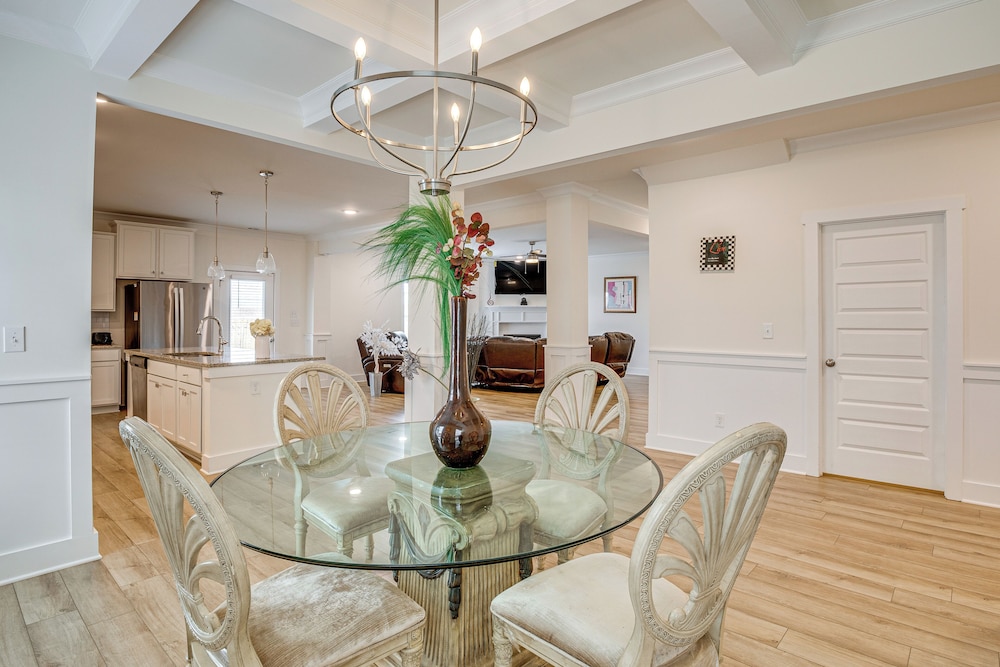 15 Mi to Dtwn Huntsville: Newly Built Home!