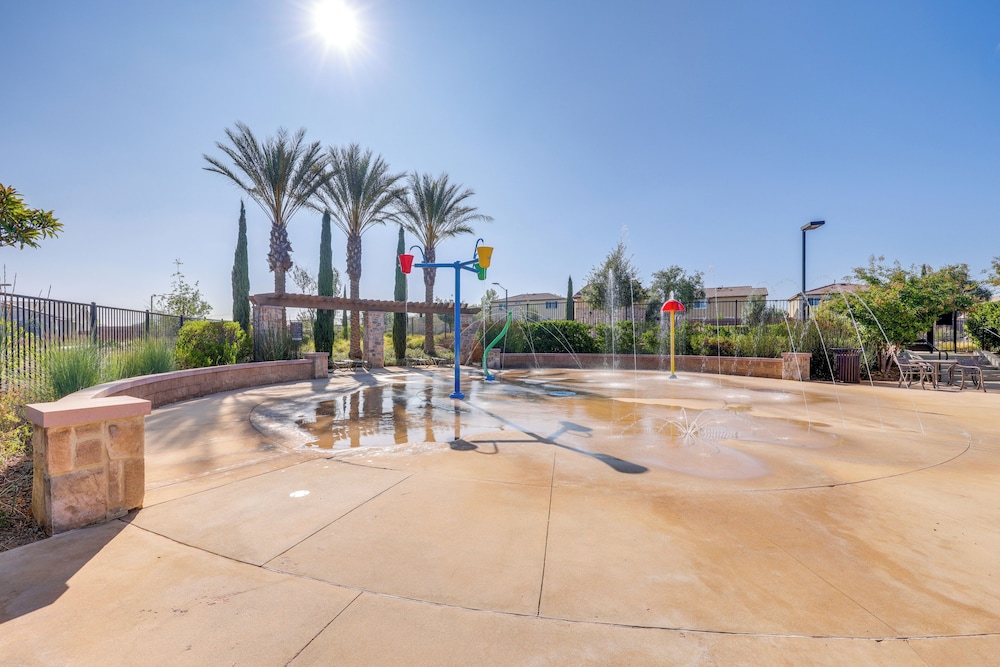 Pool Access & Mtn Views: Family Haven in Beaumont!