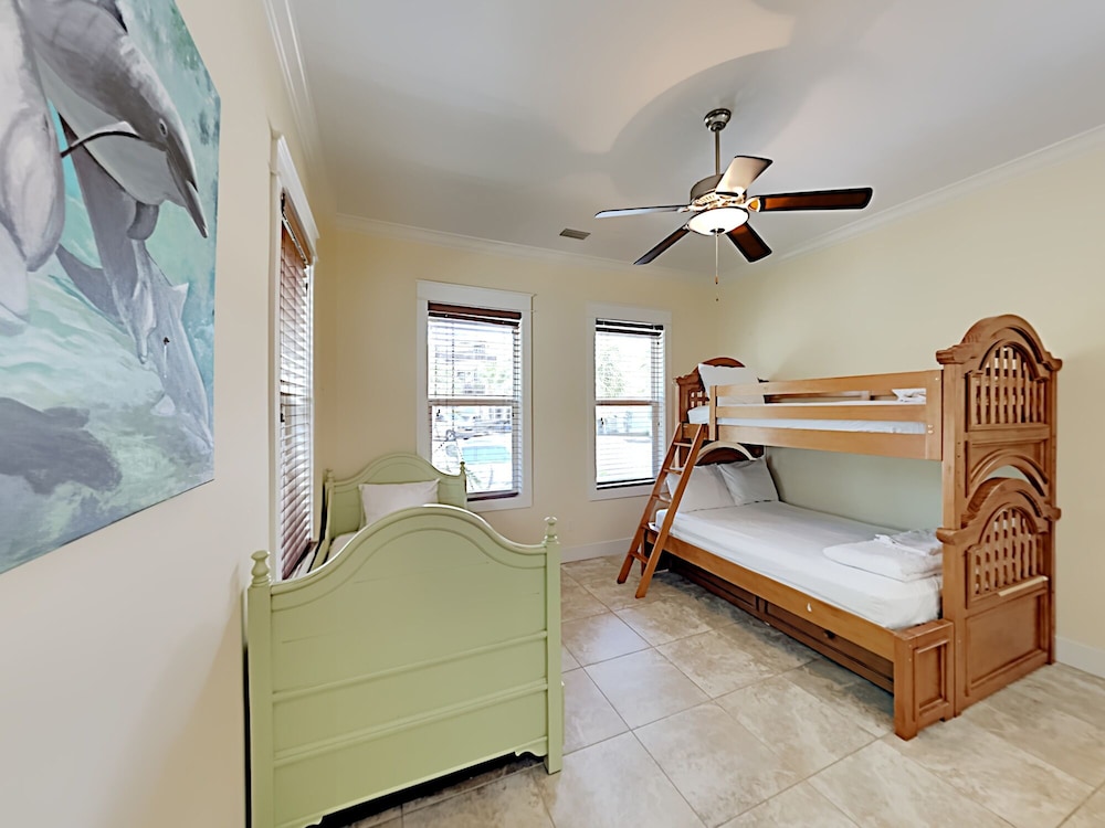 Seabreeze Cabana by Southern Vacation Rentals view 2