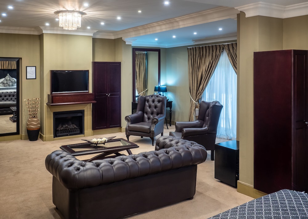 Johannesburg Vacations - 10 2nd Avenue Houghton Estate - Property Image 65