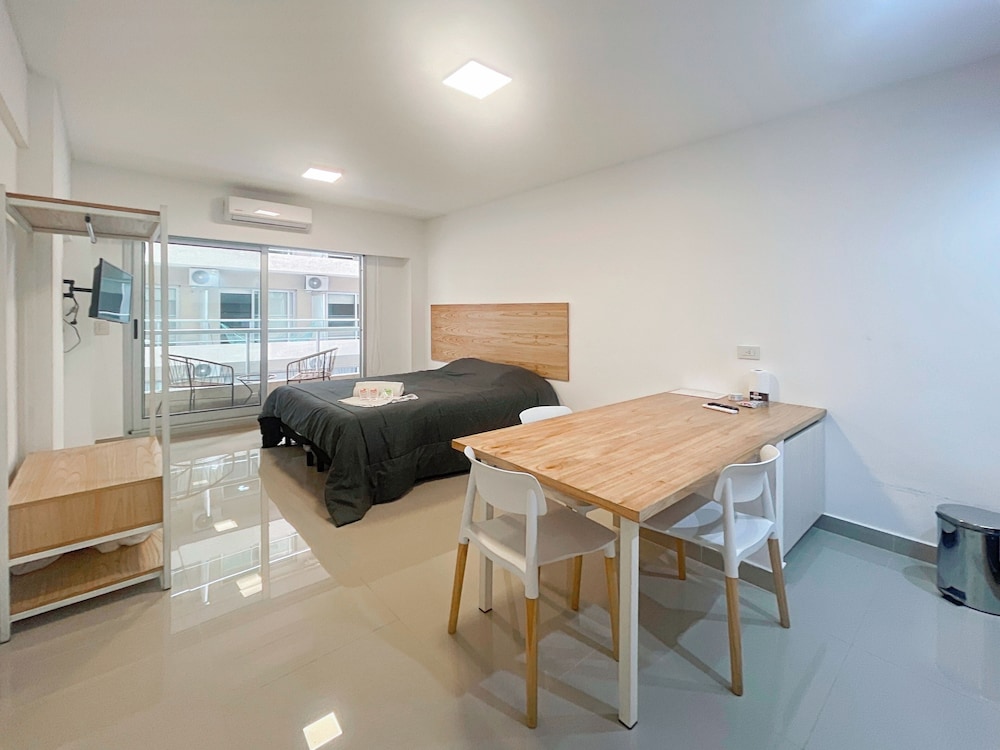 Ayres Suites Moreno