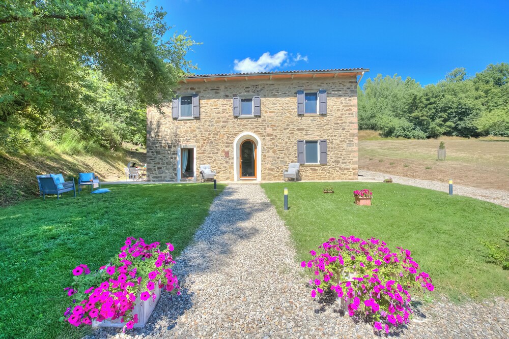 Relaxing Margherita Home Private Garden