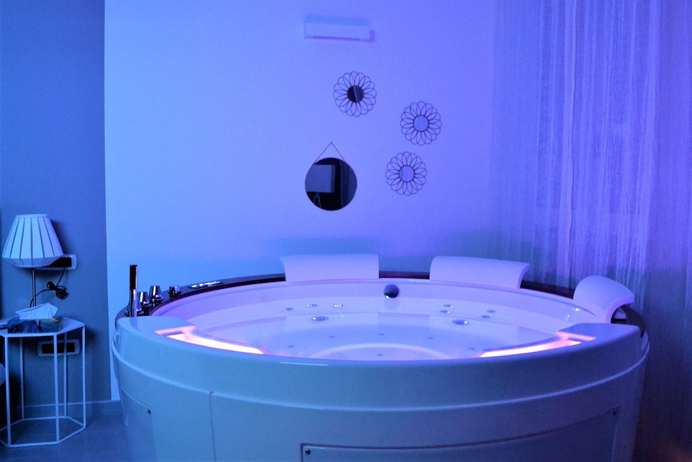 4 Star Suite SPA