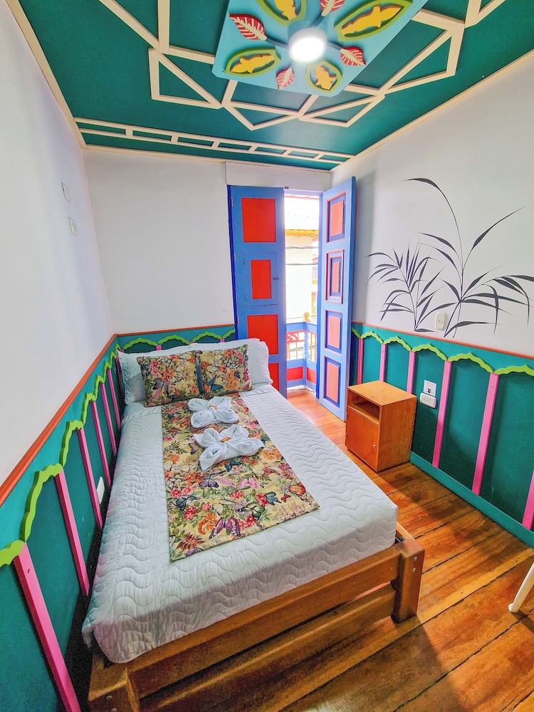 Hostal Mythos
