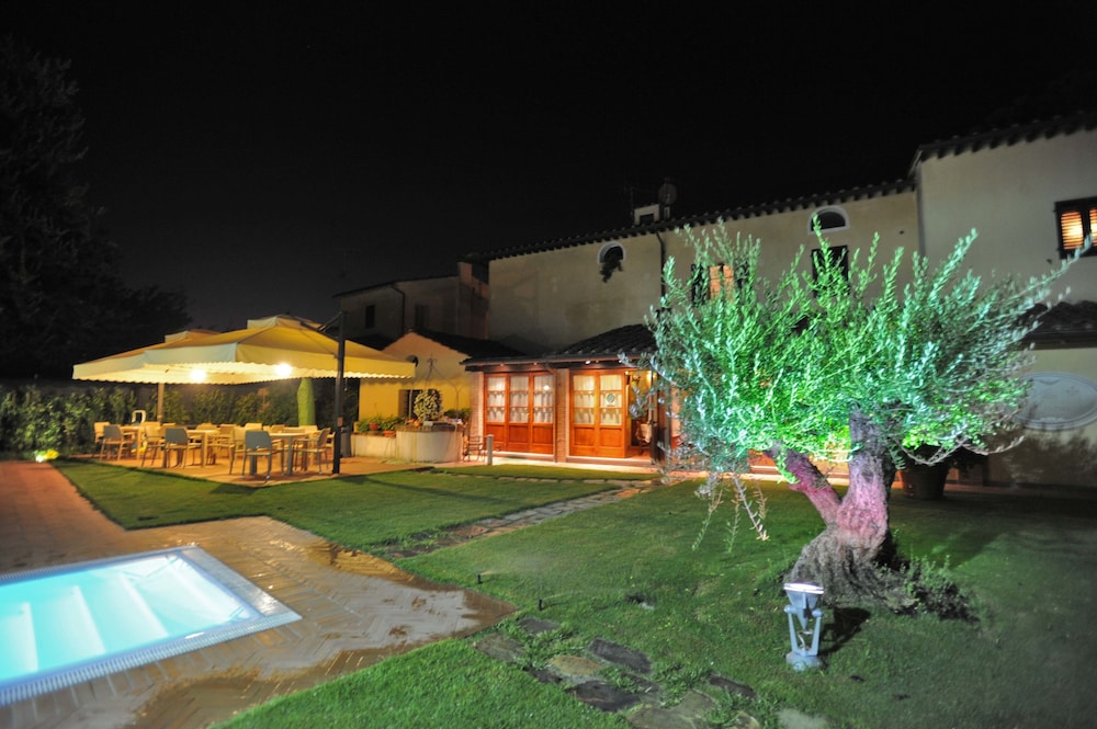 Villa Maria