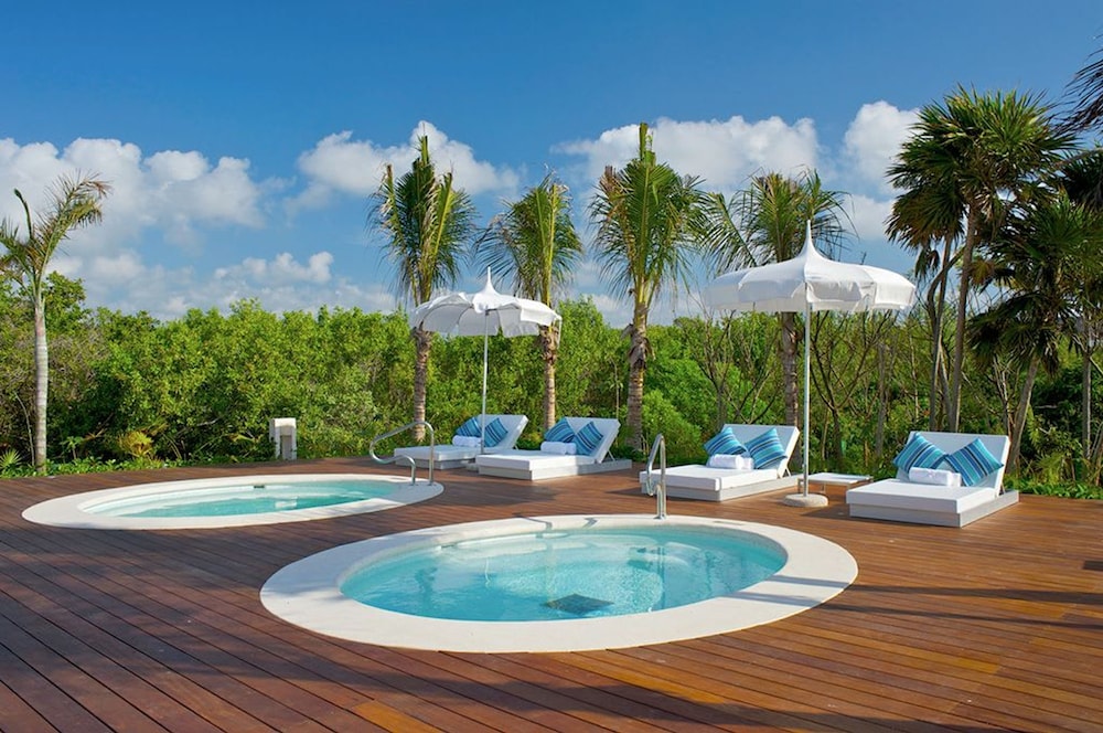 2BD Riviera Maya Ocean View w Luxurious Resort