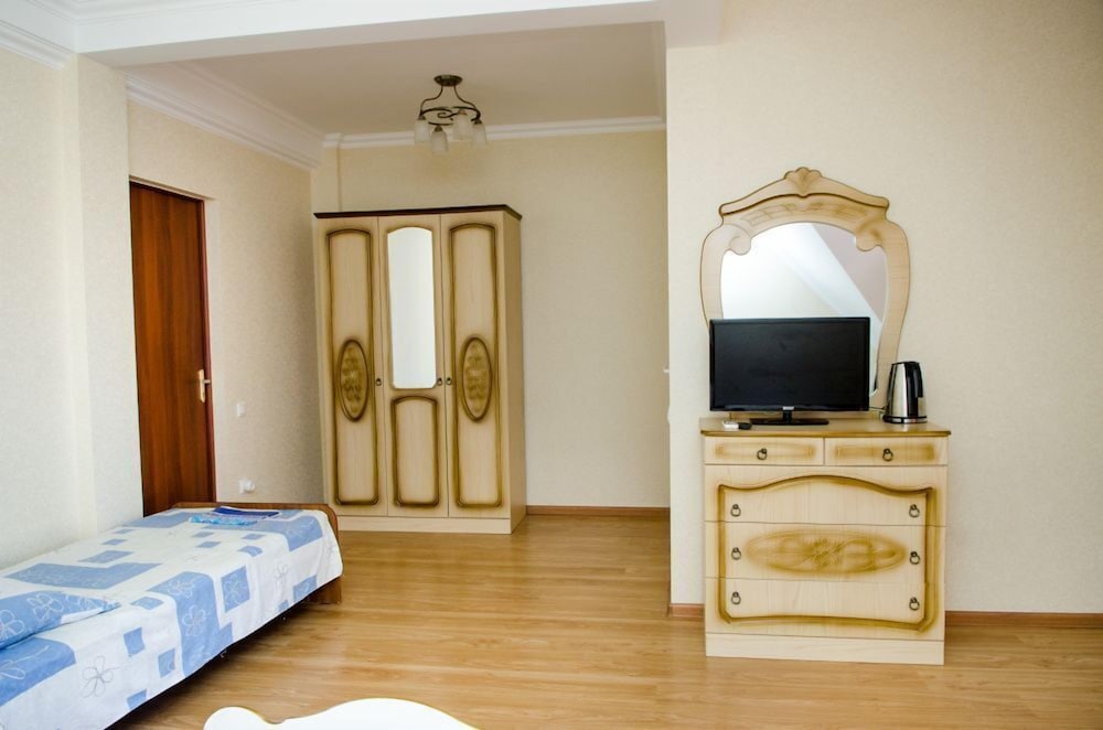 Alisa Guest House