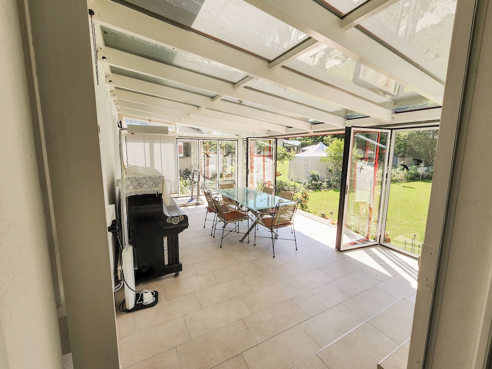 VK - VBD - Zurich Airport - Homestay - Villa Bassersdorf