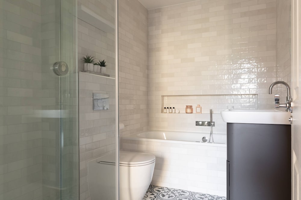 Oakley Street VII by Onefinestay